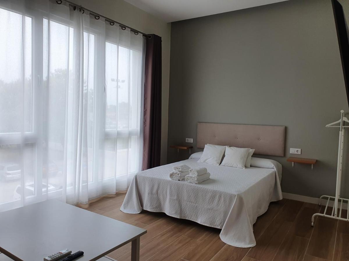 Redondela Apartments - Bedroom, Bathroom & Kitchen Zewnętrze zdjęcie